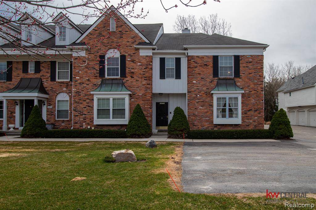 Rochester Hills, MI 48309,1675 HUNTINGTON Park F