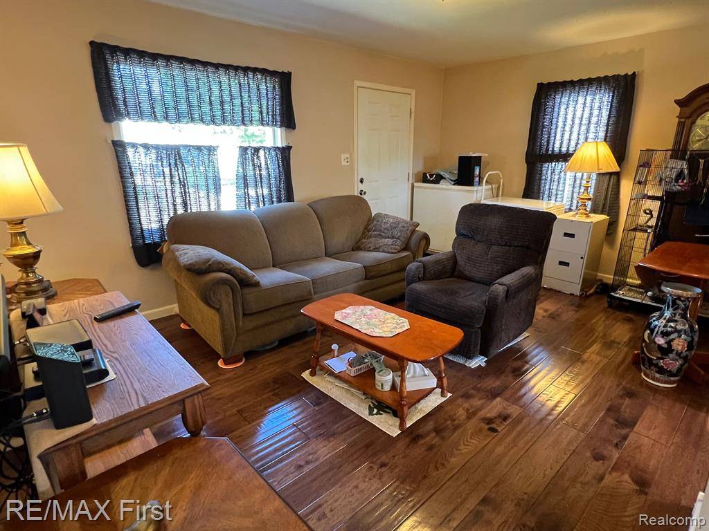 Hazel Park, MI 48030,1452 E MADGE Avenue