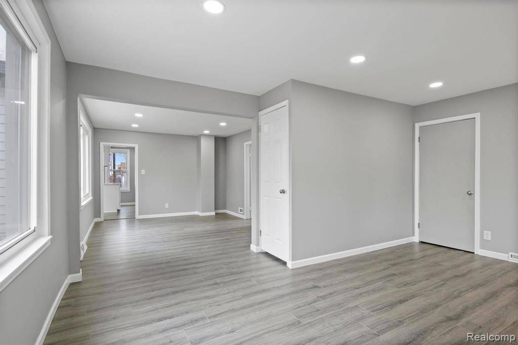 Dearborn, MI 48126,7519 BARRIE Street