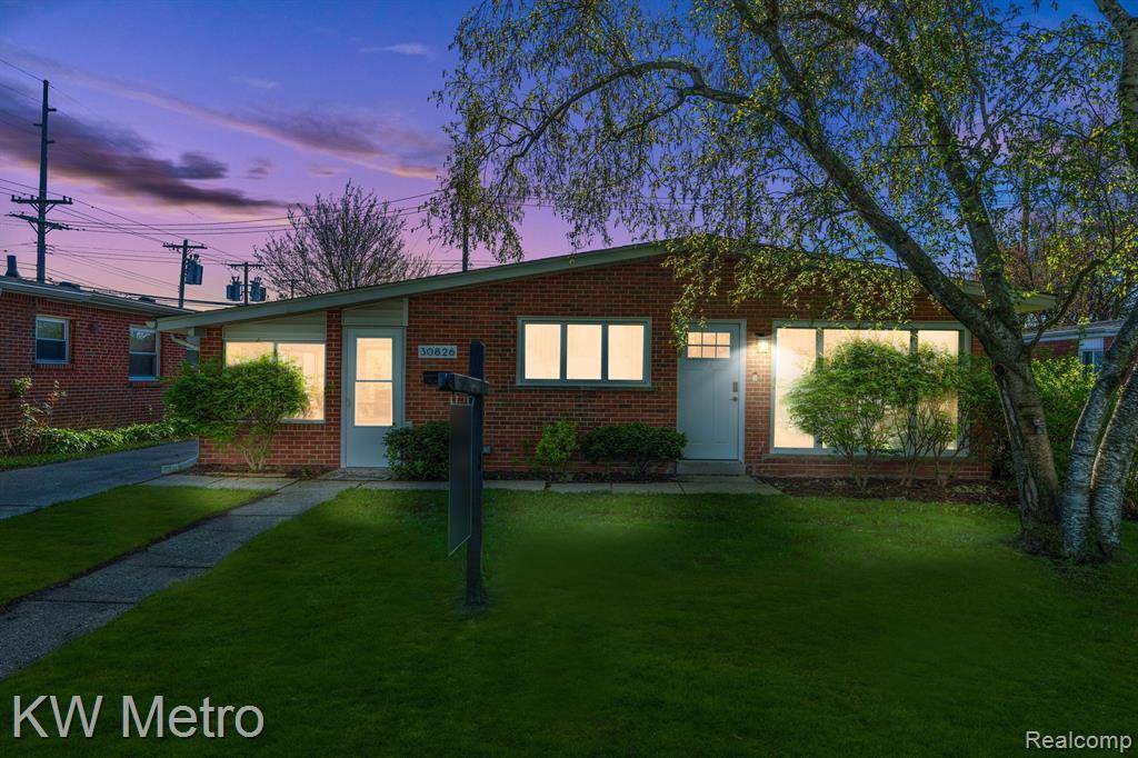 Madison Heights, MI 48071,30826 LONGFELLOW Avenue