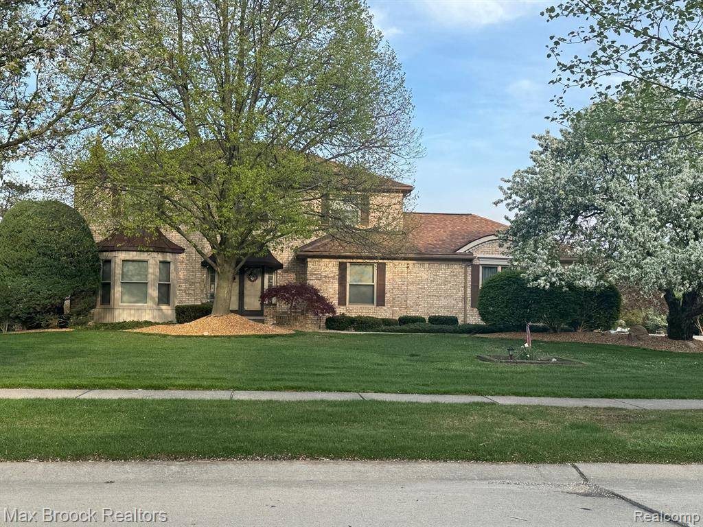 Troy, MI 48098,5242 CARDINAL Drive
