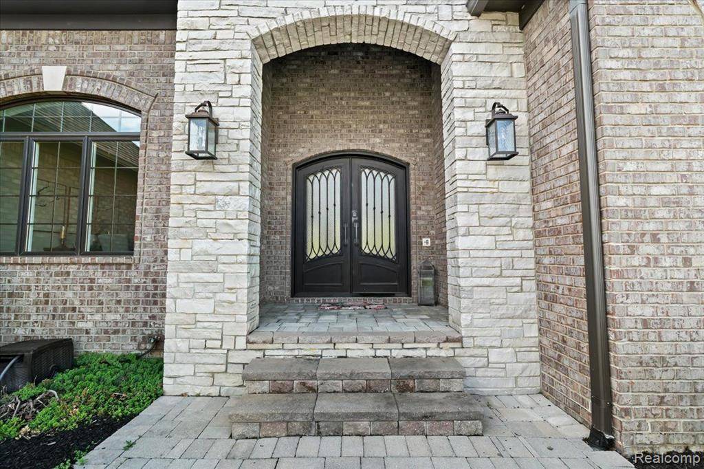 Green Oak Twp, MI 48178,10580 STONEY POINT Drive