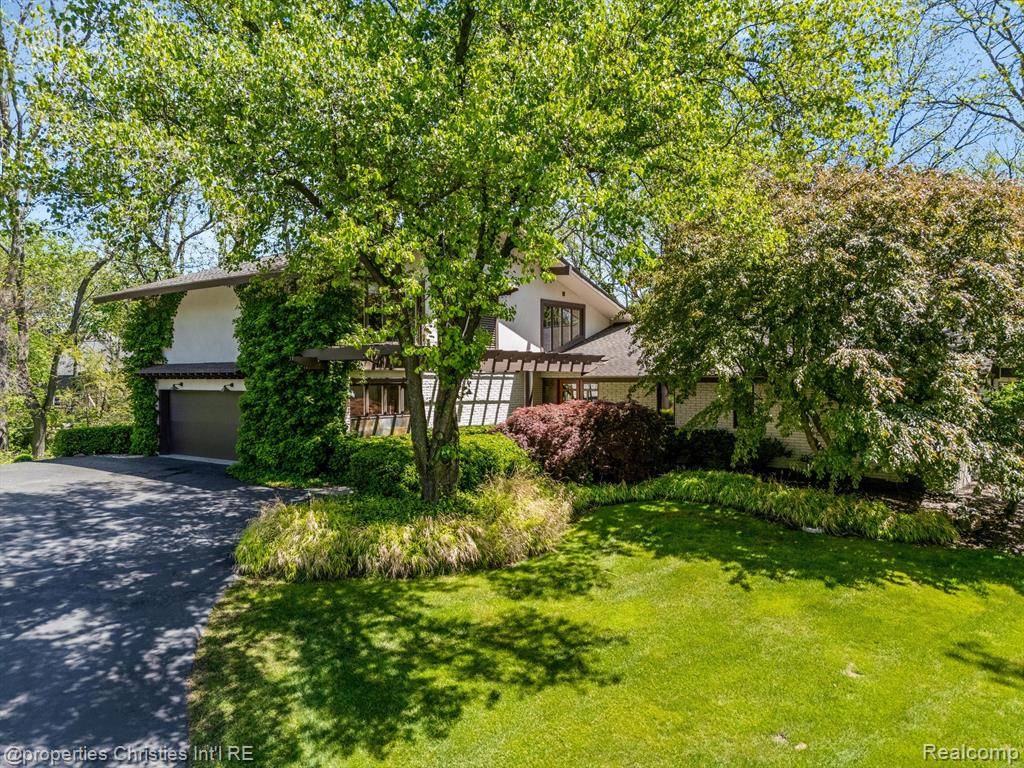 Bloomfield Twp, MI 48301,4640 Private Lake Drive