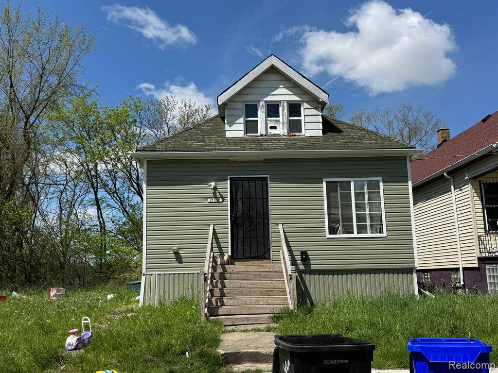Detroit, MI 48212,17333 FENELON Street