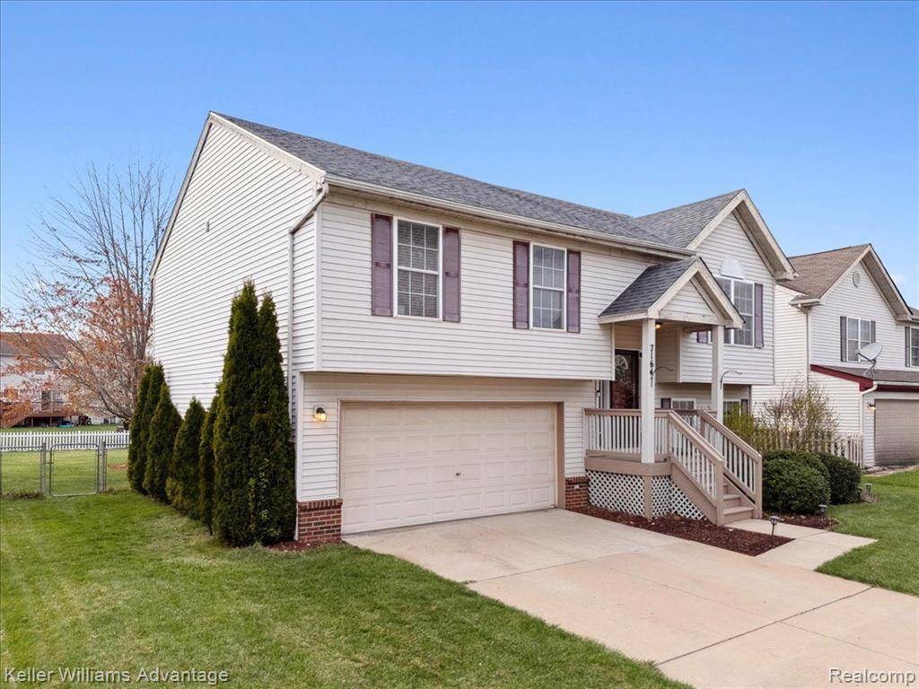 Ypsilanti Twp, MI 48197,7164 MAPLELAWN Drive