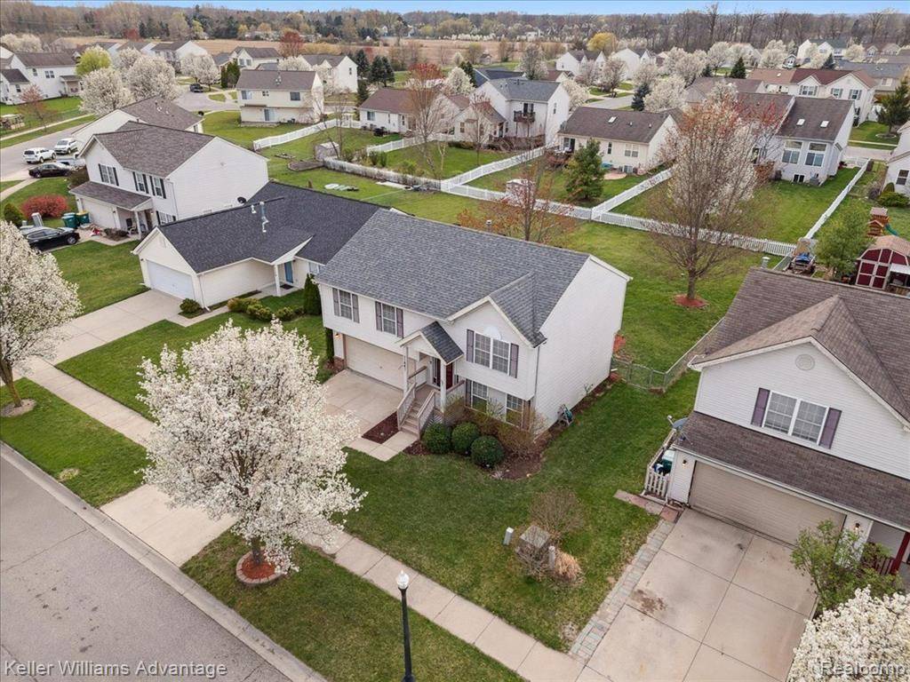 Ypsilanti Twp, MI 48197,7164 MAPLELAWN Drive