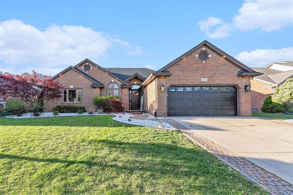 Macomb Twp, MI 48042,16511 TRAILWAY Drive