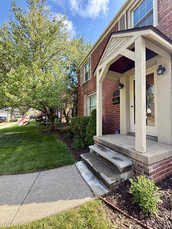 Dearborn, MI 48124,135 S WAVERLY Street