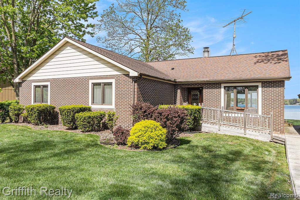 Green Oak Twp, MI 48116,8570 RIVERSIDE Drive