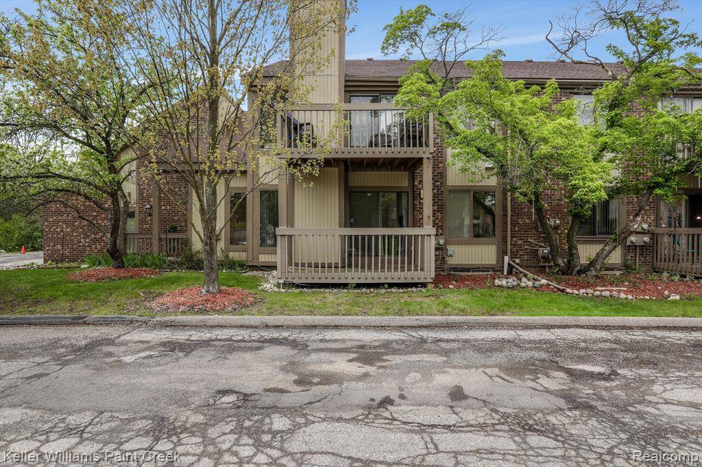West Bloomfield Twp, MI 48322,7355 Brynmawr Drive