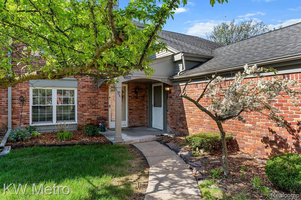 Auburn Hills, MI 48326,2658 WILLIAMSBURG Circle 47