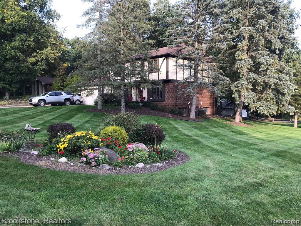 Independence Twp, MI 48348,8094 DEERWOOD Road