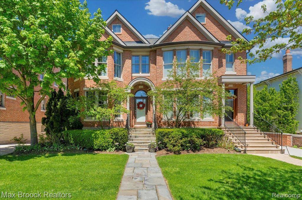 Birmingham, MI 48009,570 TOWNSEND Street