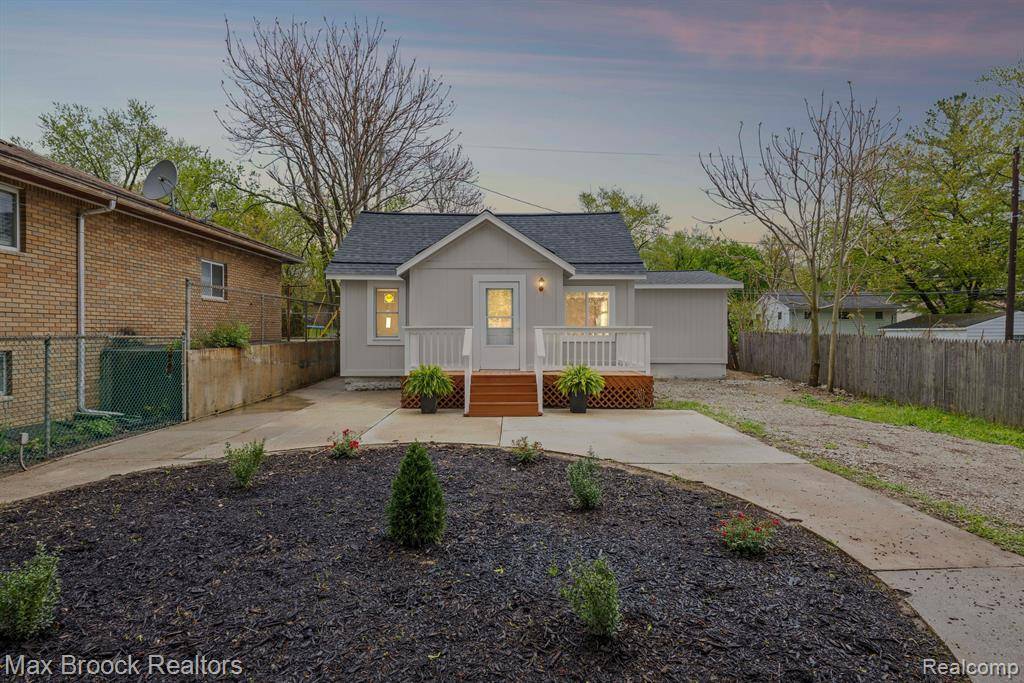 Waterford Twp, MI 48328,91 S JOSEPHINE Avenue