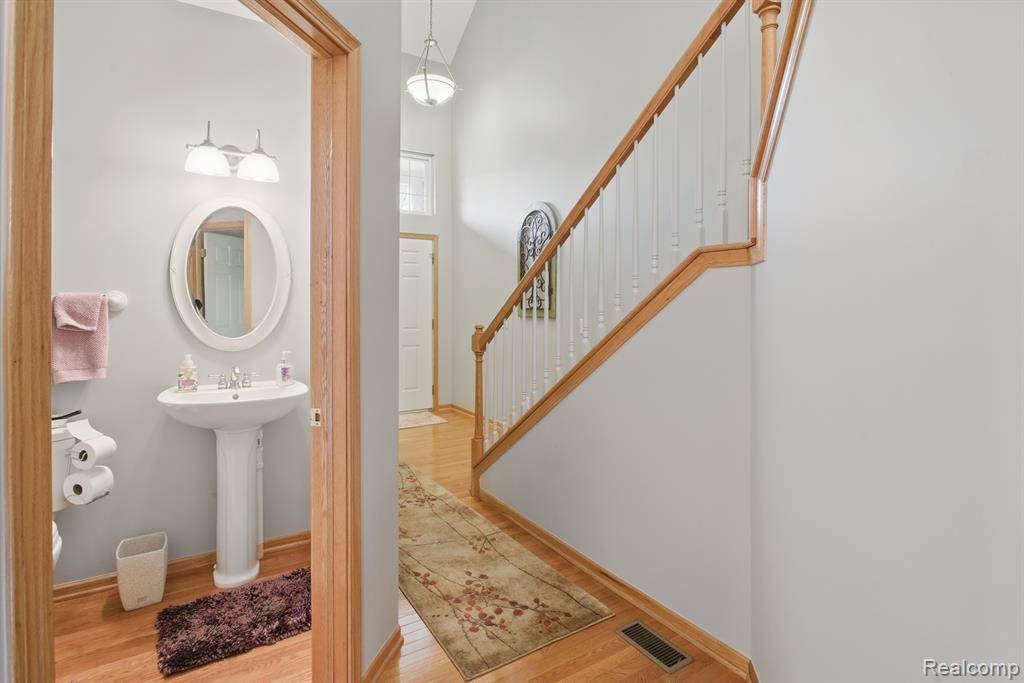 Trenton, MI 48183,5496 GREENWAY Drive 48