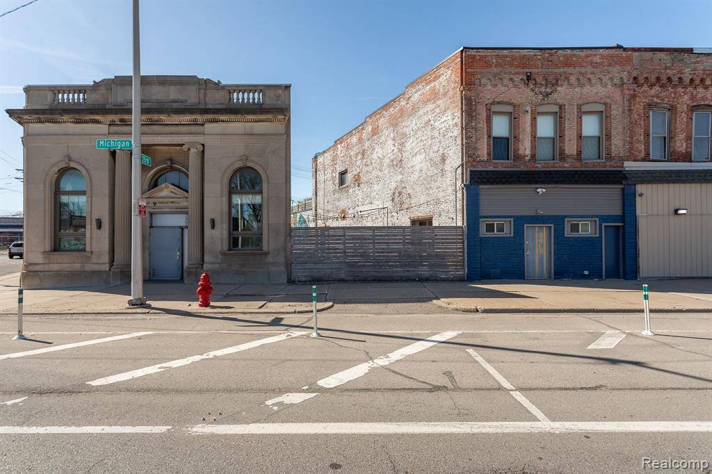 Detroit, MI 48216,3415 MICHIGAN Avenue