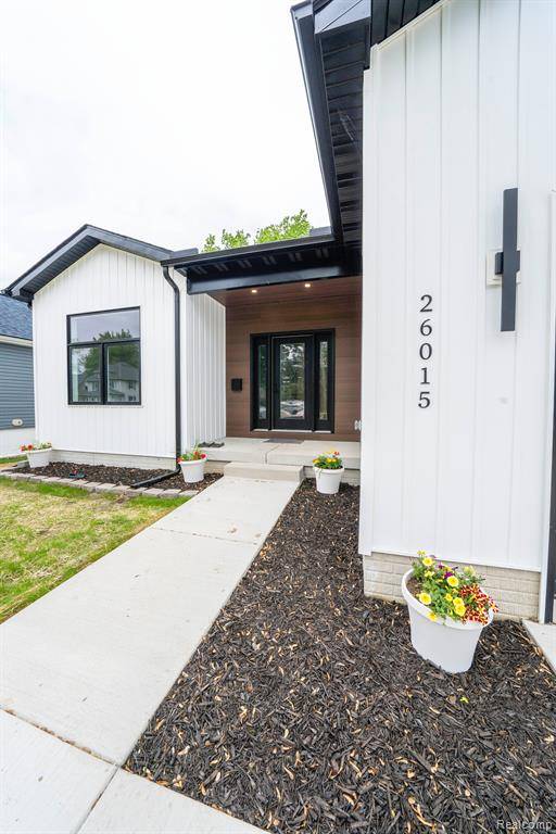 Flat Rock, MI 48134,26015 E HURON RIVER Drive