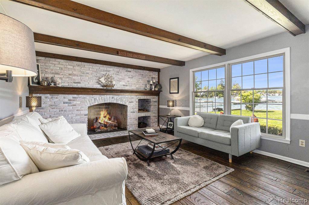 Green Oak Twp, MI 48178,9528 SILVERSIDE Drive