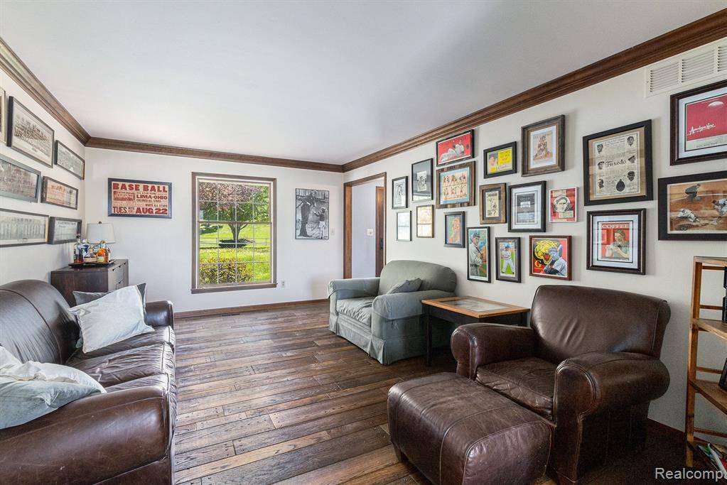 Green Oak Twp, MI 48178,9528 SILVERSIDE Drive