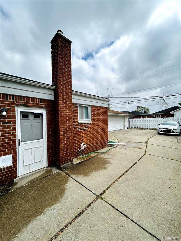 Westland, MI 48186,30101 MATTHEW Street