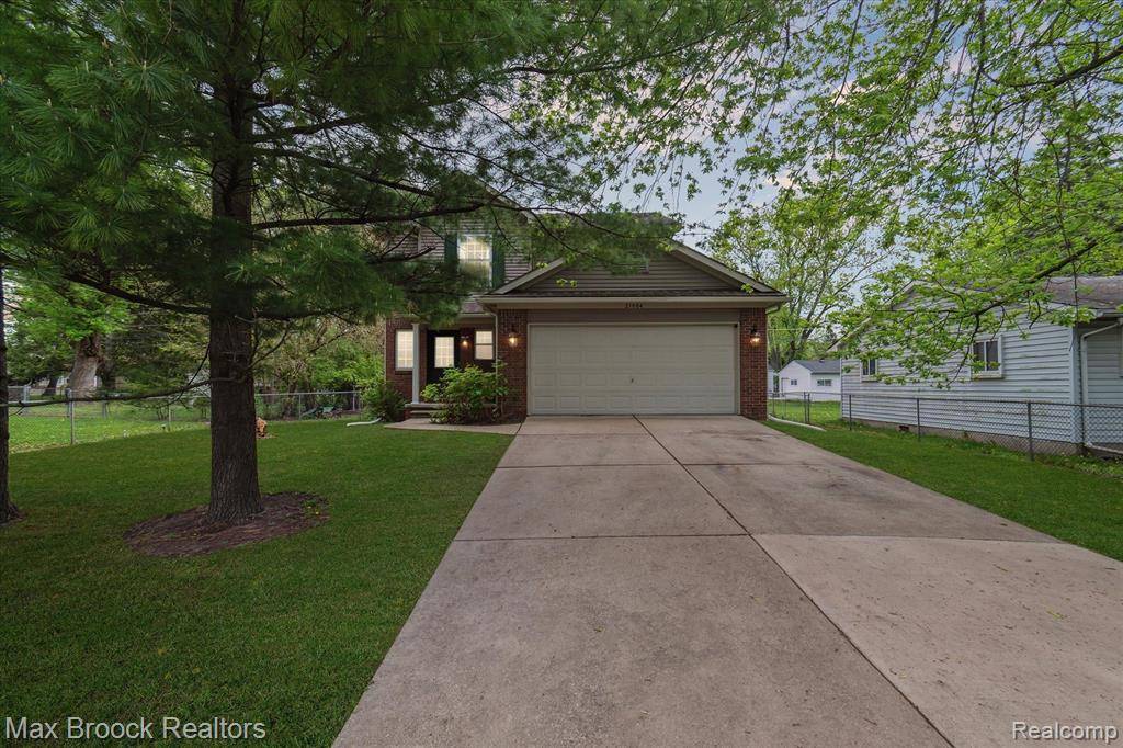 Farmington Hills, MI 48336,21684 ROCKWELL Street