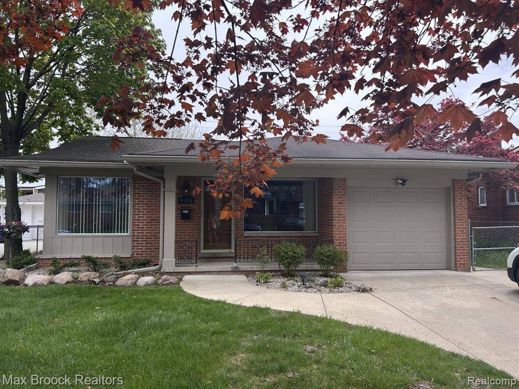 Royal Oak, MI 48073,4139 YORBA LINDA Boulevard