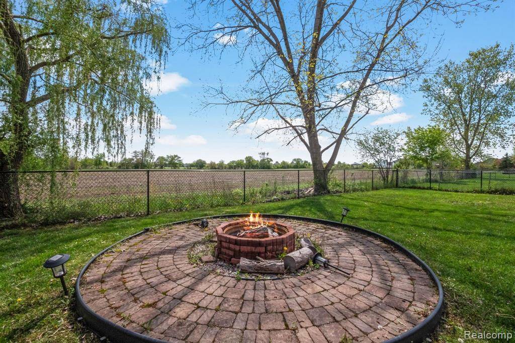 Ypsilanti Twp, MI 48197,7870 GREENE FARM Drive
