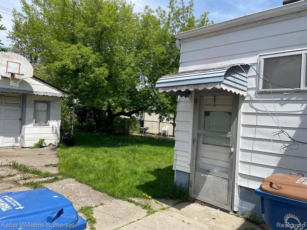 Warren, MI 48089,8047 HUPP Avenue