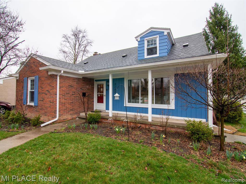 Royal Oak, MI 48073,3102 CLAWSON Avenue
