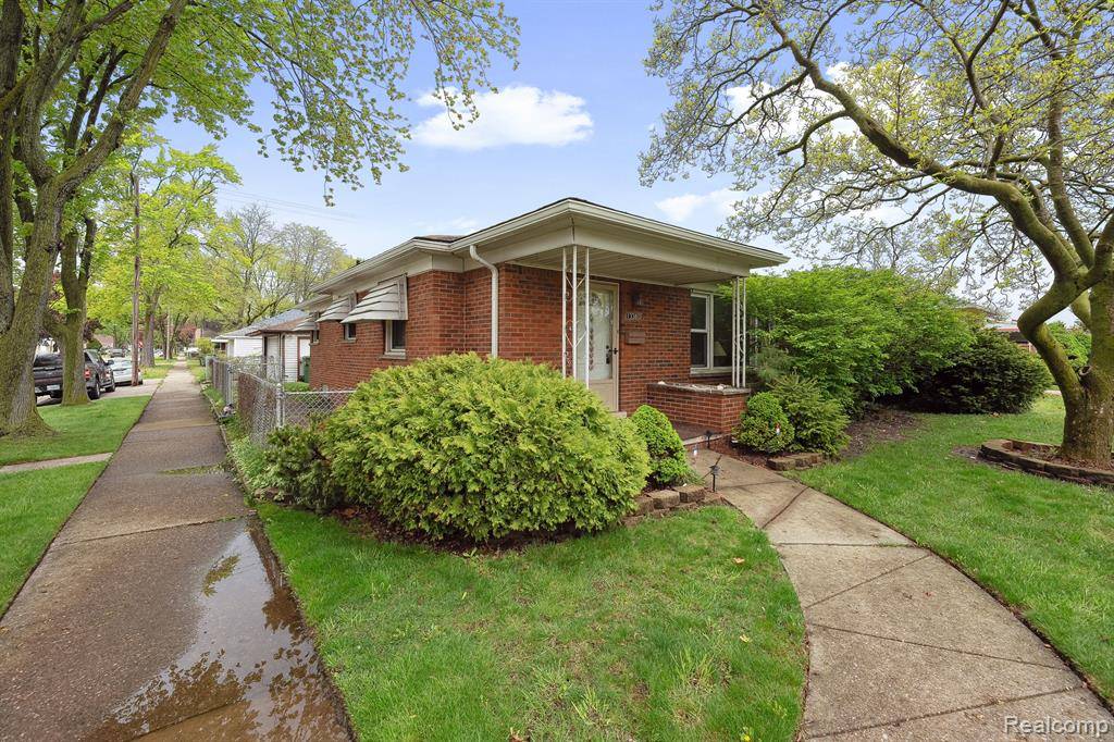 Southgate, MI 48195,13380 EDISON Street