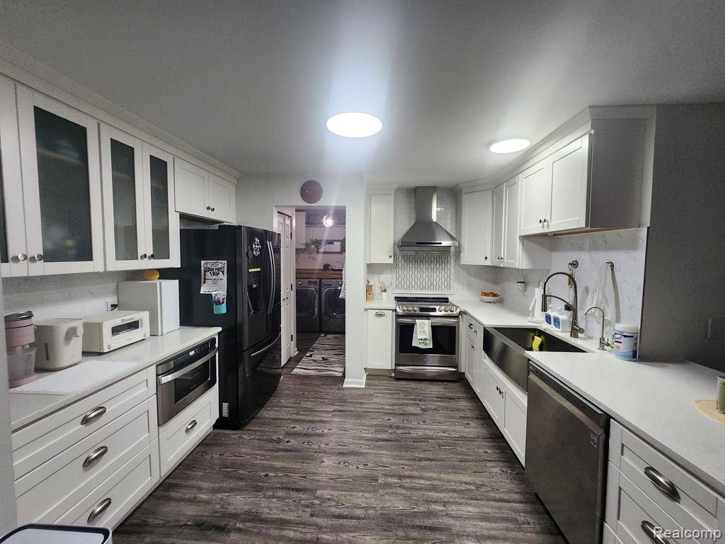Sterling Heights, MI 48310,4095 April Lane
