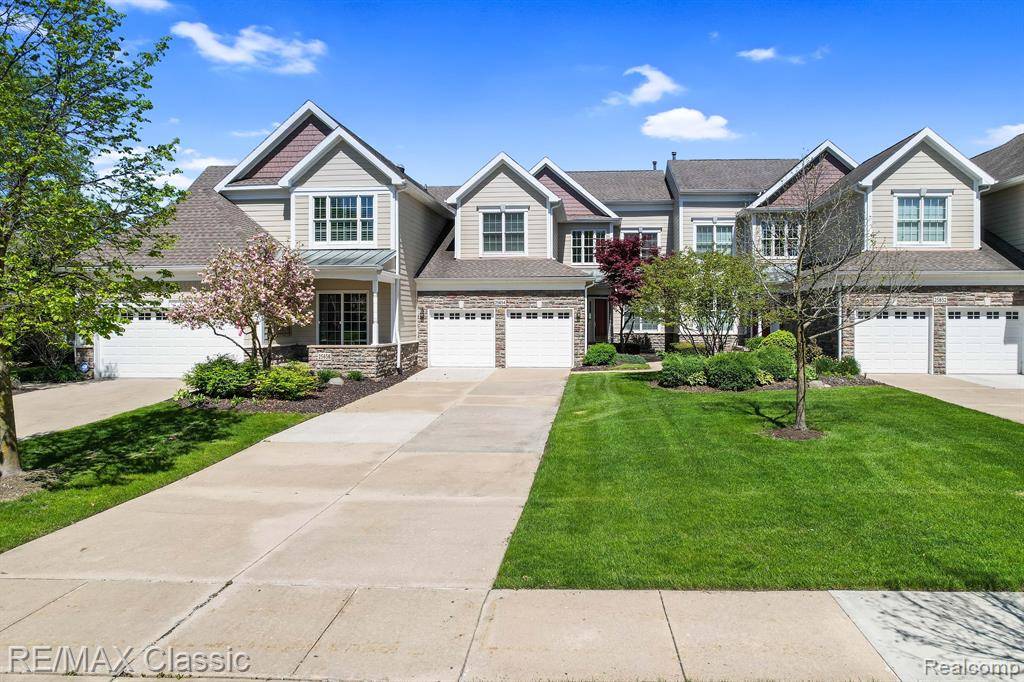 Novi, MI 48374,25654 ISLAND LAKE Drive