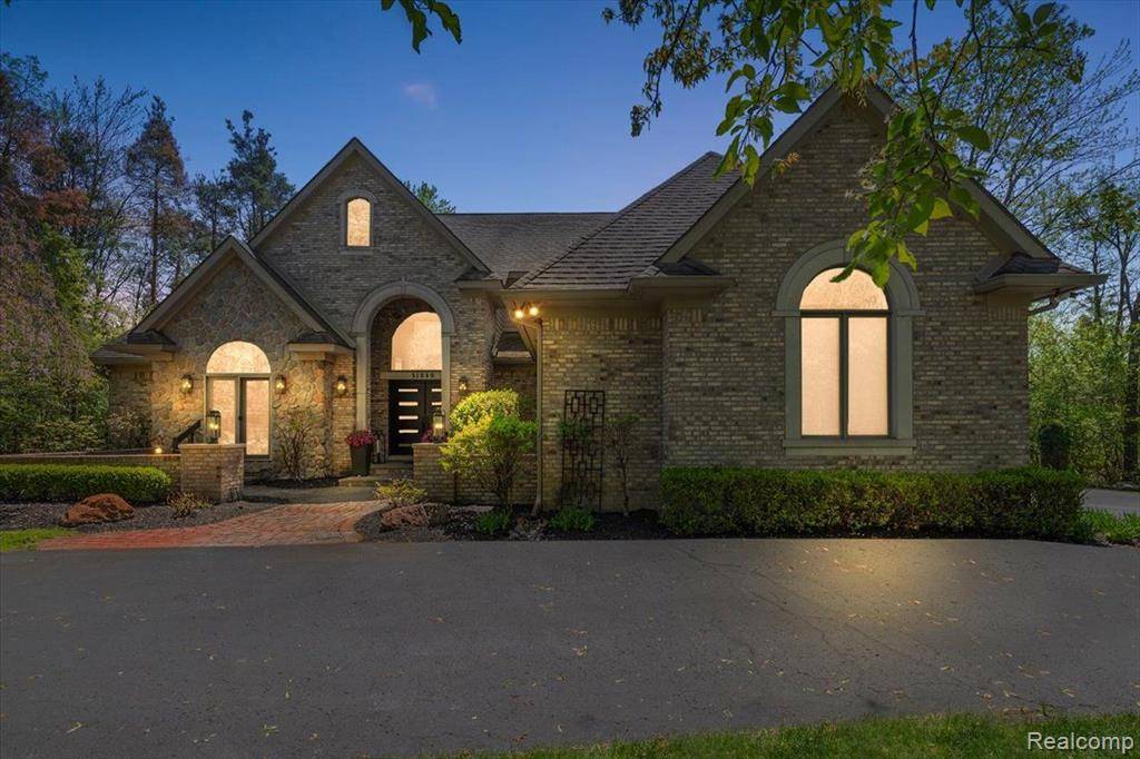 Franklin Vlg, MI 48025,31080 Lucerne Drive