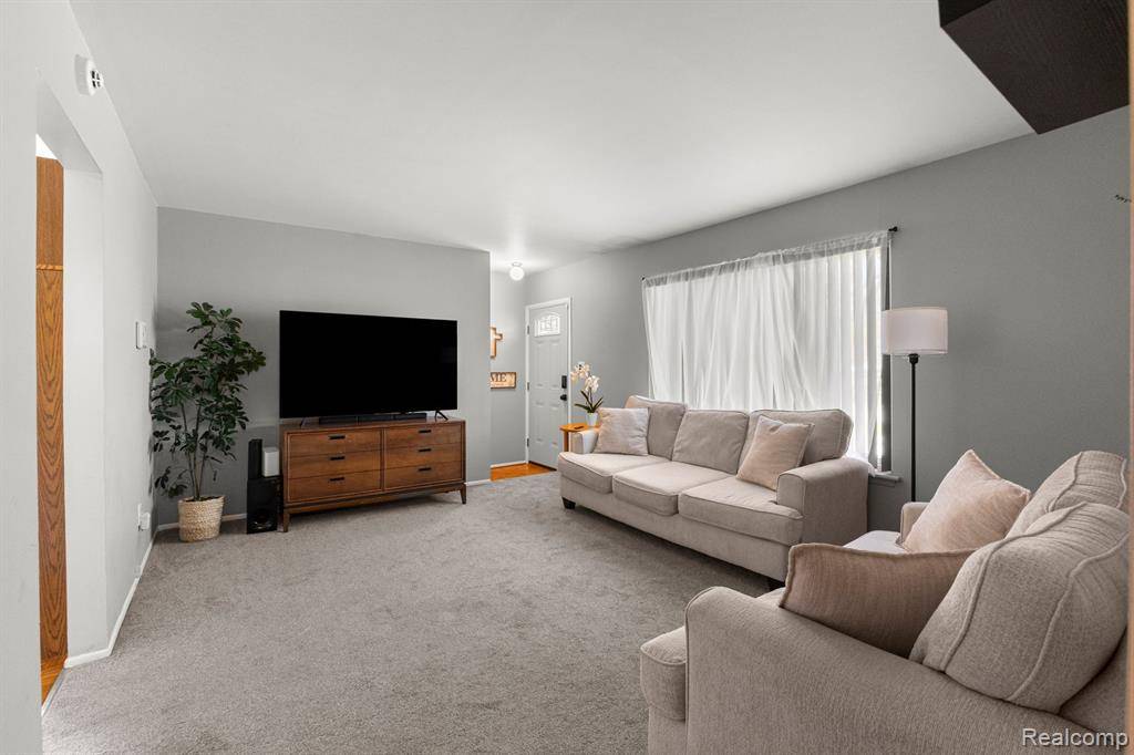 Warren, MI 48092,32654 Wareham Ct