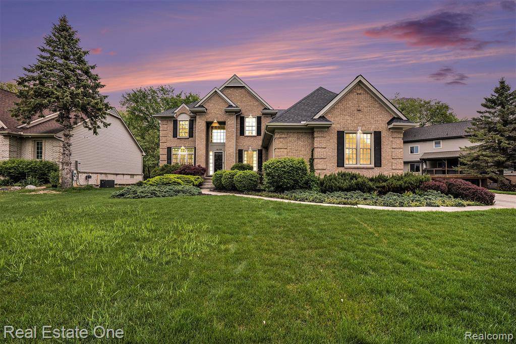 Wixom, MI 48393,1079 TRAILSIDE Boulevard