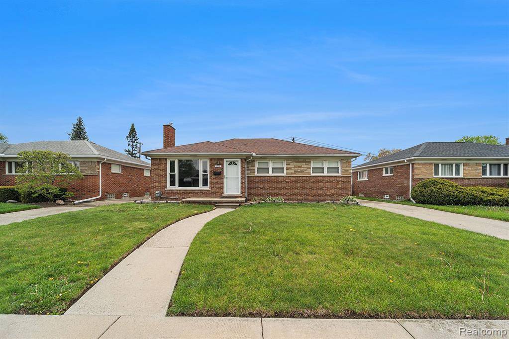 Center Line, MI 48015,8373 MCKINLEY
