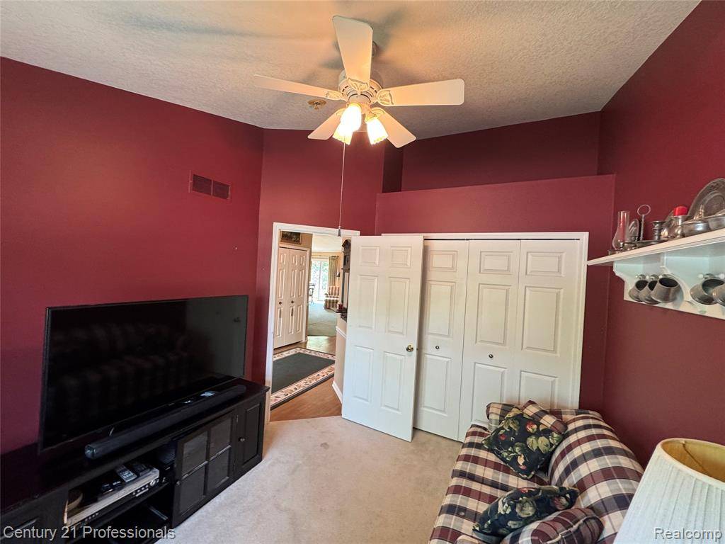 Genoa Twp, MI 48843,4522 WILLOW VIEW Court