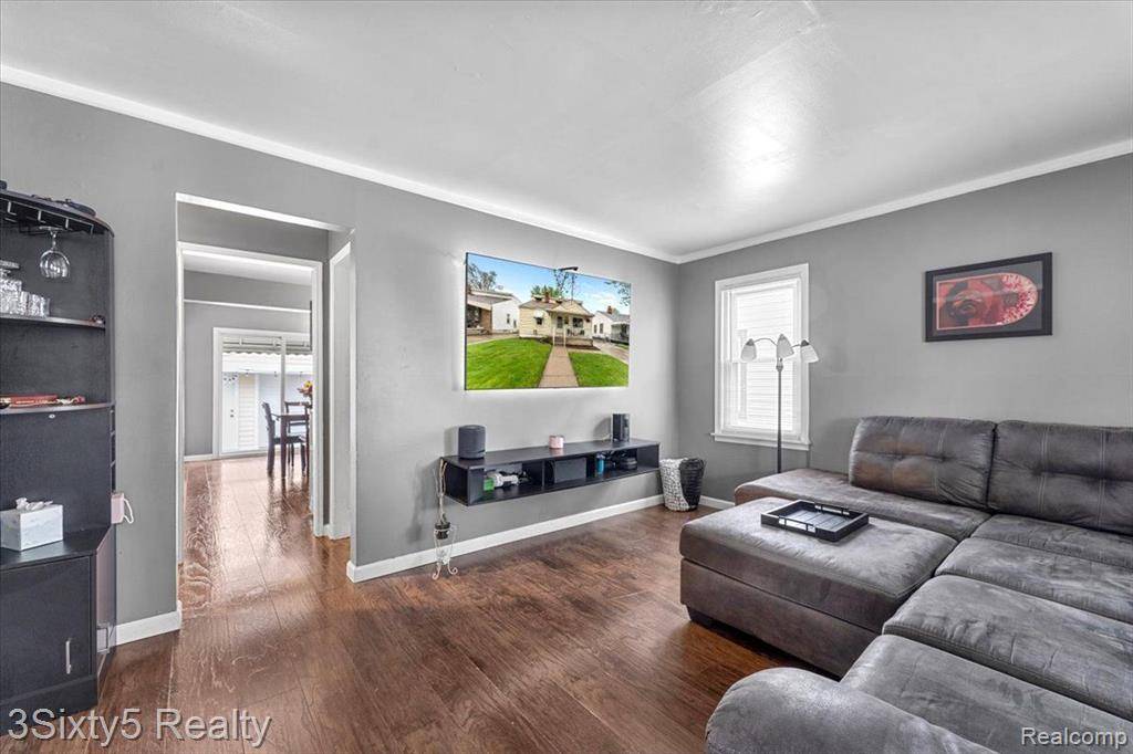 Lincoln Park, MI 48146,1658 STEWART Avenue