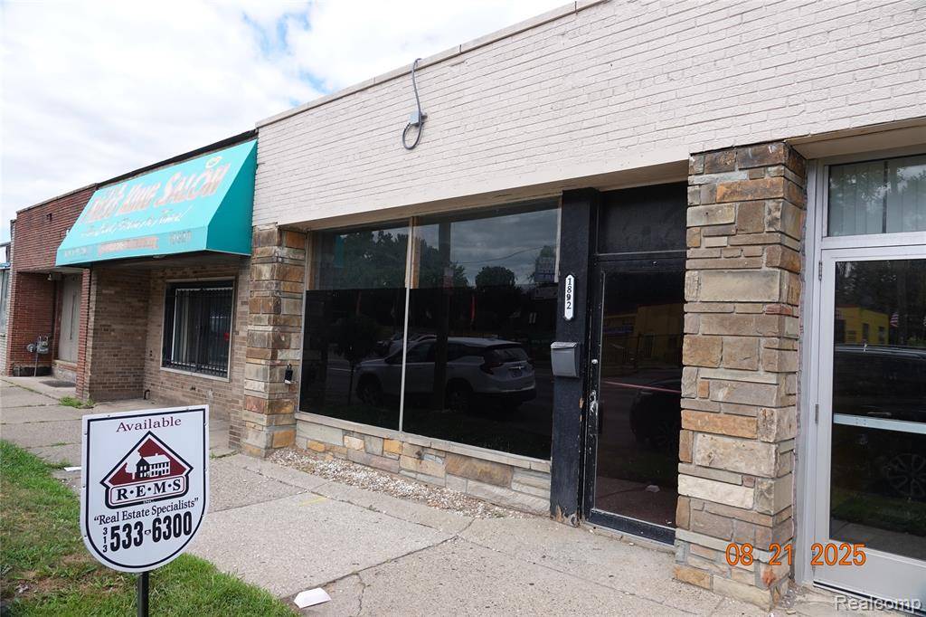 Detroit, MI 48219,18926 W MCNICHOLS Road