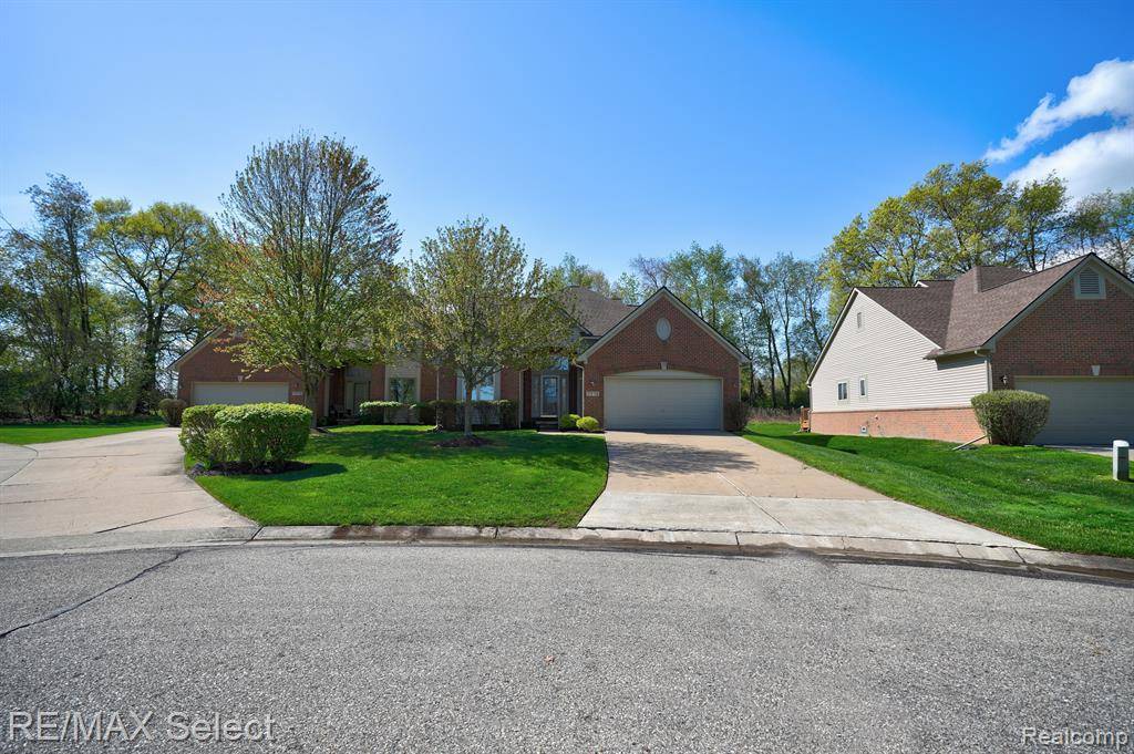 Commerce Twp, MI 48382,5974 Lochmore Drive
