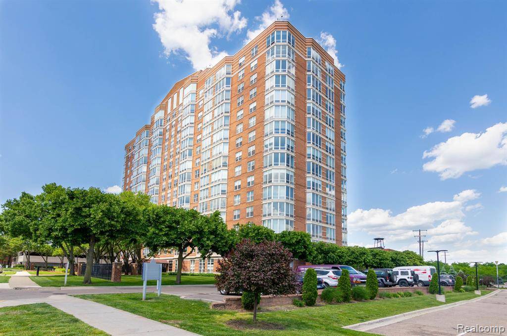 Detroit, MI 48207,250 E HARBORTOWN Drive E # 1409