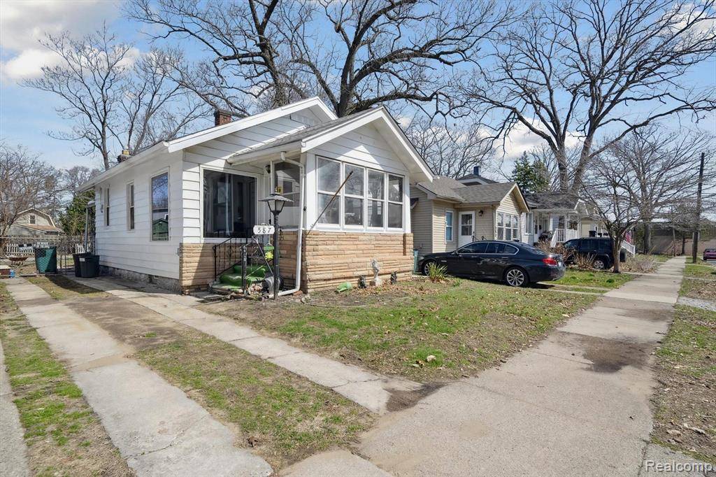 Ferndale, MI 48220,587 E DRAYTON Street