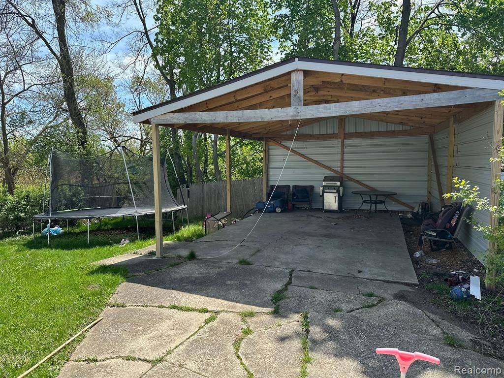 Flint, MI 48505,752 E PHILADELPHIA Boulevard