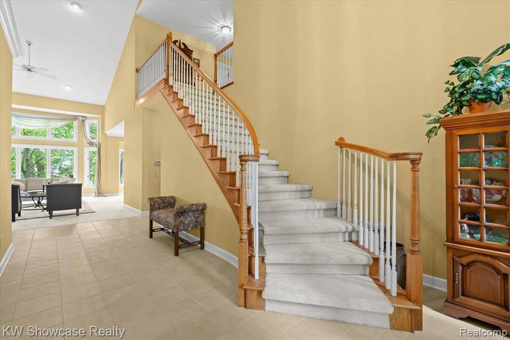 Commerce Twp, MI 48390,3241 GOVERNORS Lane