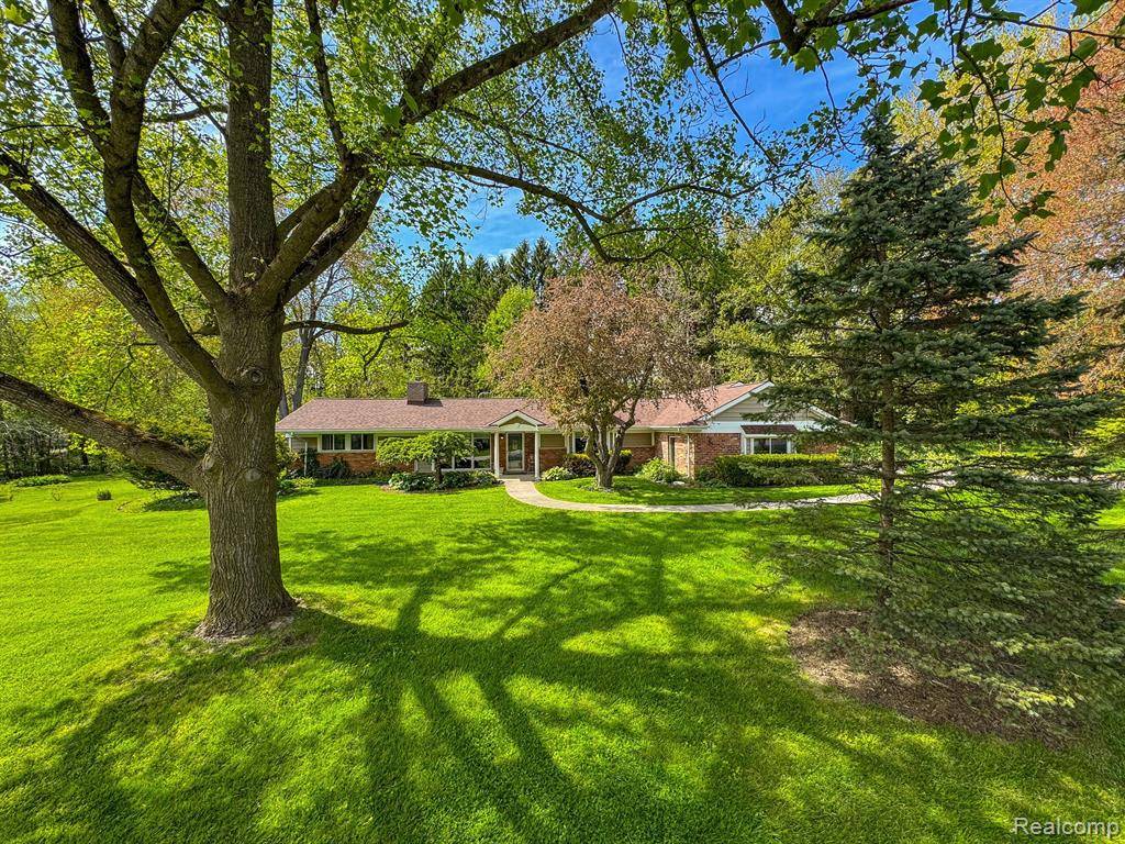 Bloomfield Twp, MI 48304,4540 BURNLEY Drive