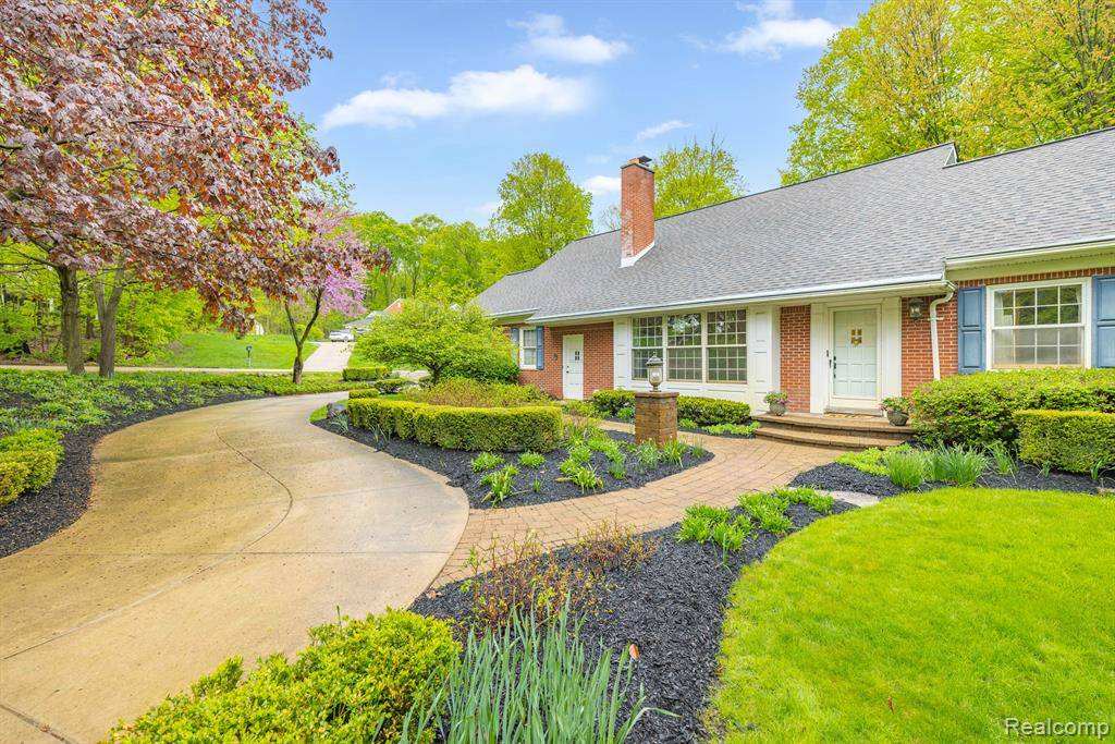 Northville Twp, MI 48167,46270 BLOOMCREST Drive