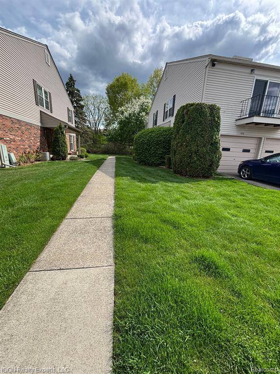 Clinton Twp, MI 48038,15746 CHARLESTON Drive