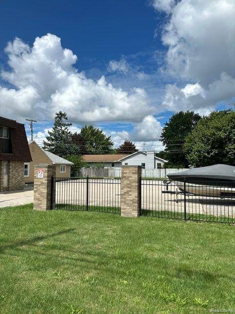 Monroe, MI 48161,1724 S CUSTER Road