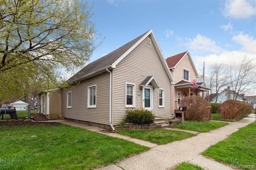 Port Huron, MI 48060,1130 OAK Street
