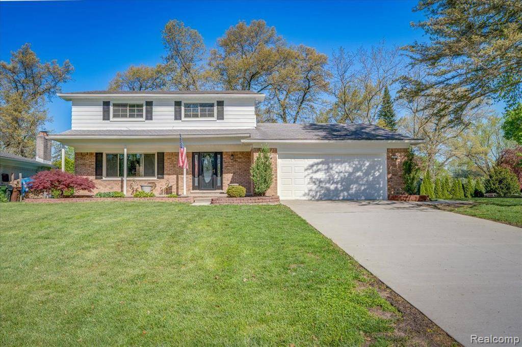 Shelby Twp, MI 48316,6347 THORNEYCROFT Drive